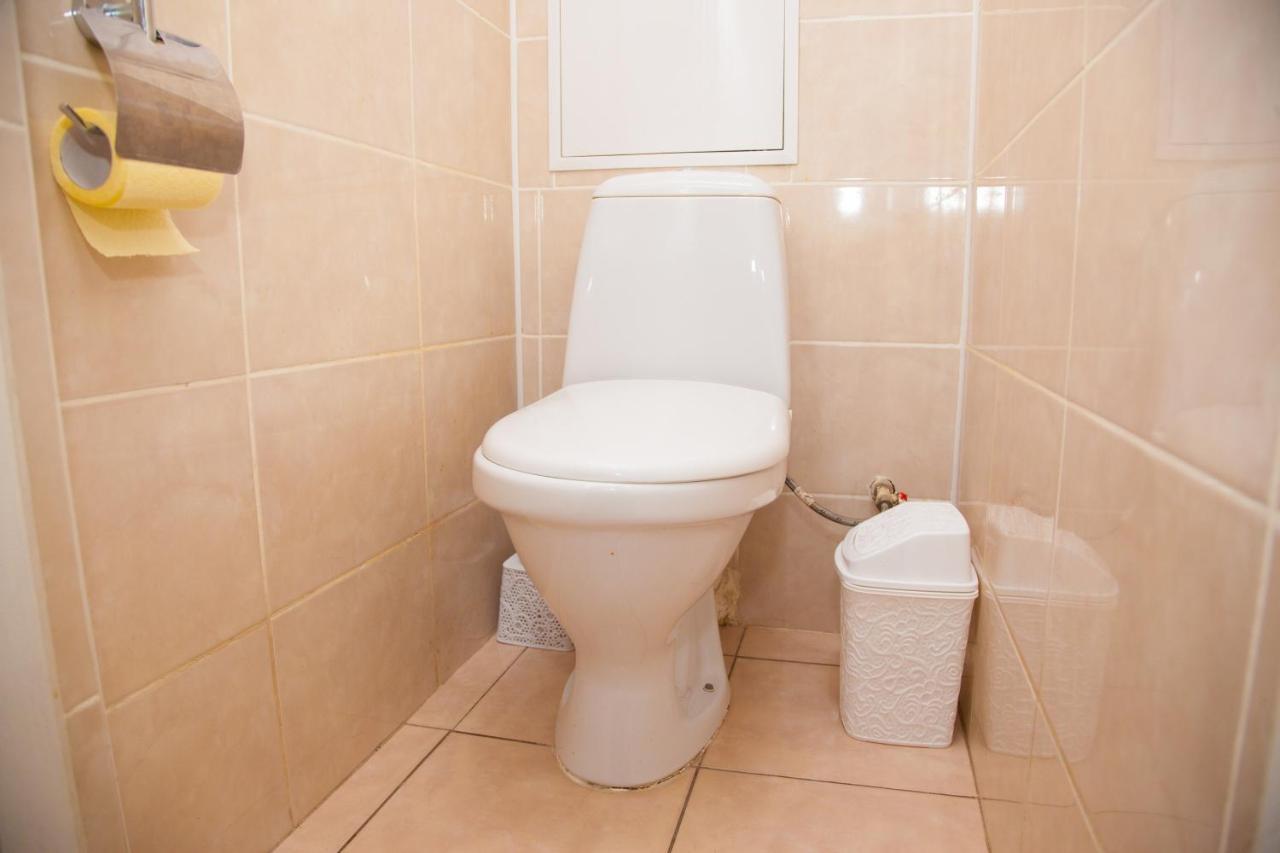 Semi Luxury Apt On Yatsenka 8 Near Intourist Hotel Zaporizhia ภายนอก รูปภาพ