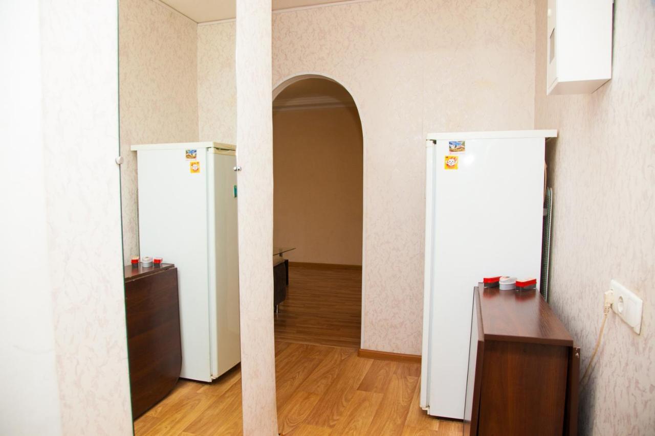 Semi Luxury Apt On Yatsenka 8 Near Intourist Hotel Zaporizhia ภายนอก รูปภาพ